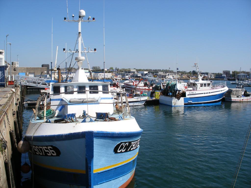 Hôtel Modern Concarneau Buitenkant foto